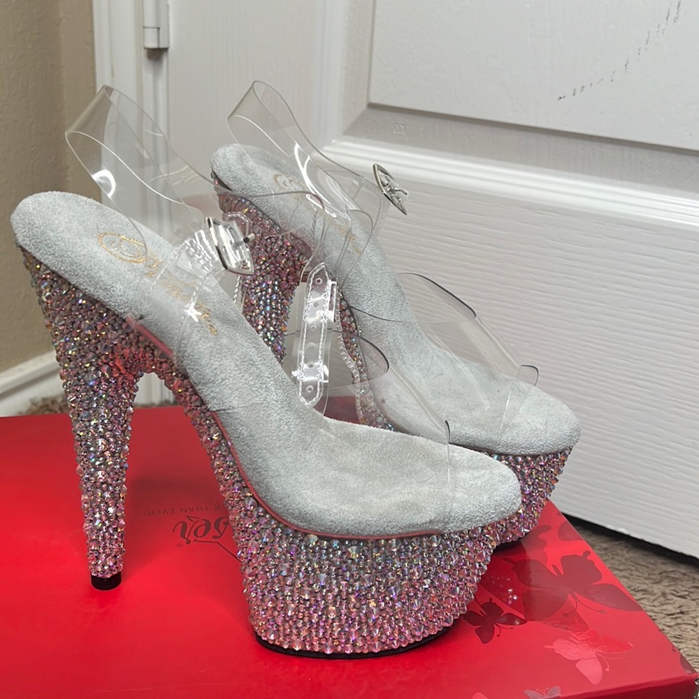 NIB Pleaser Heels sz 7 need gone